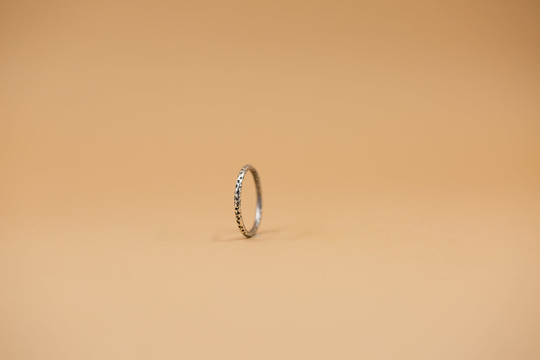 textured round stacking ring